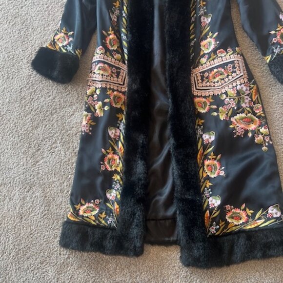 Vintage Sue Wong, Silk Embroidered Black Coat/Duster, Size 8 - Picture 4 of 11